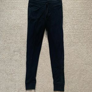 Victoria’s Secret PINK leggings, black with gold logo on the back. Worn twice